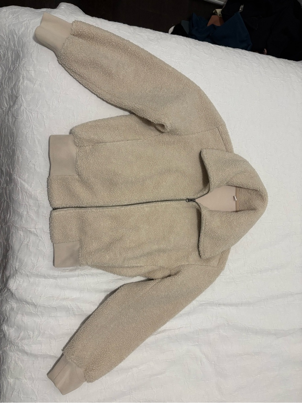 Uniqlo Cozy Beige Sherpa Zip-Up Jacket